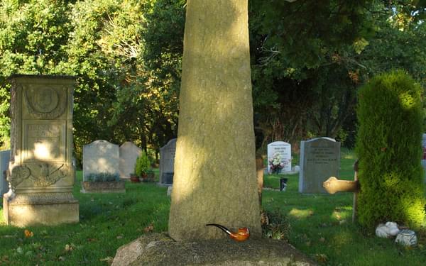 Sir Arthur Conan Doyle grave