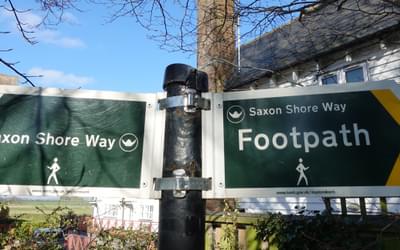 14 Saxon Shore Way signs Conyer