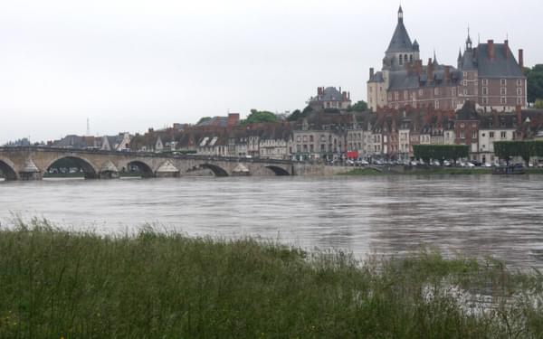 The Flood Dykes At Gien