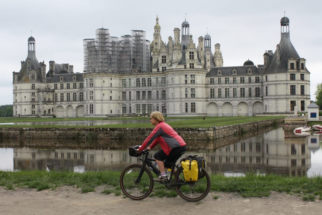 The River Beuron Flooded The Great Chateau At Chambord
