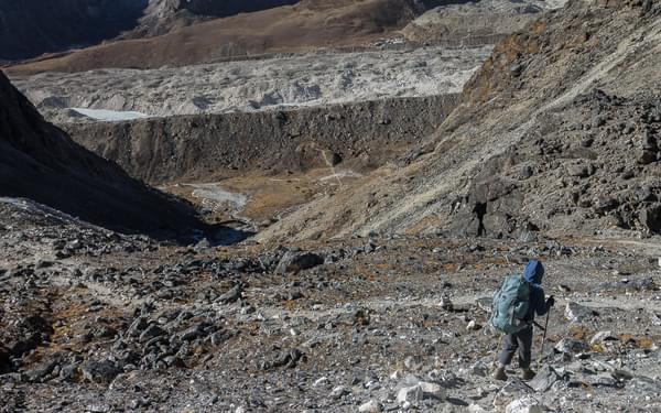 Descent Westwards From  Kongma  La 5529M The  Khumbu  Glacier Below And  Lobuche On Its Opposite Side