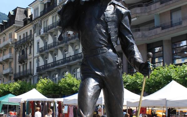 Freddie  Mercury Statue