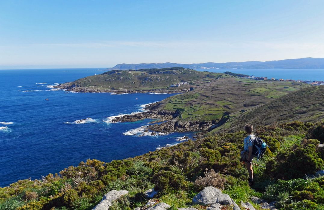 Looking east towards Laxe from the Pe´ton do Castro