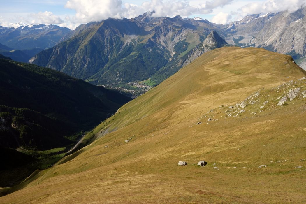 59  Day 6  Tete De La  Tronche Toward  Courmayeur