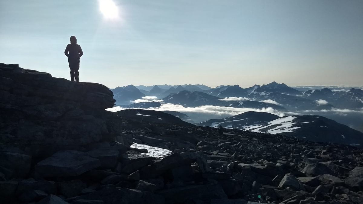 Put your spending in perspective  (Fannaråki, Jotunheimen)