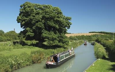 An Introduction to the Kennet and Avon Canal 