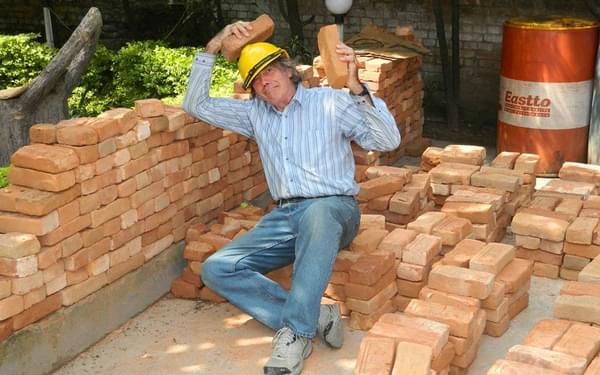 Bob And The Brick Wall