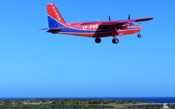 Figas Plane Departing From Sea Lion Island