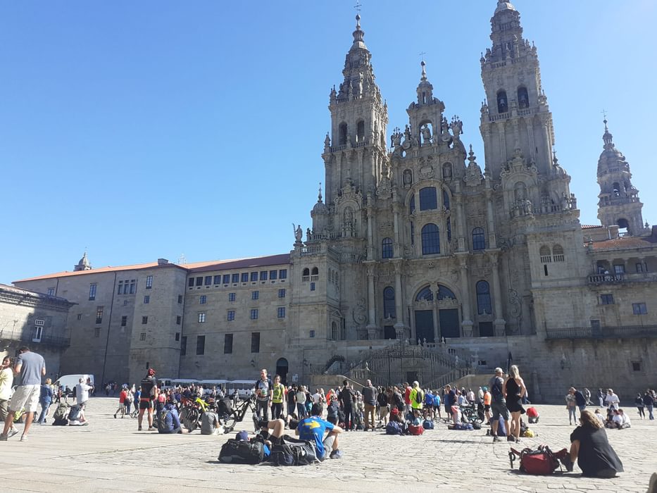 Pilgrims meet in Santiago at the end of routes