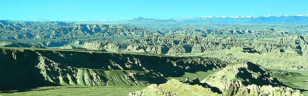 Views of Mangang valley, Tibet