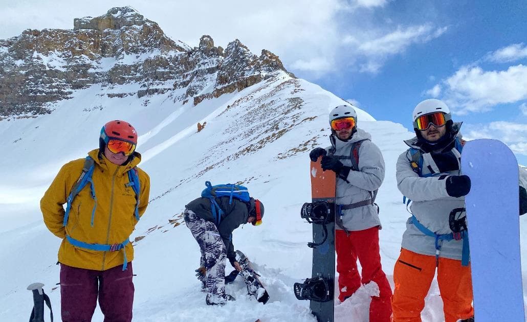 Family snowboarding