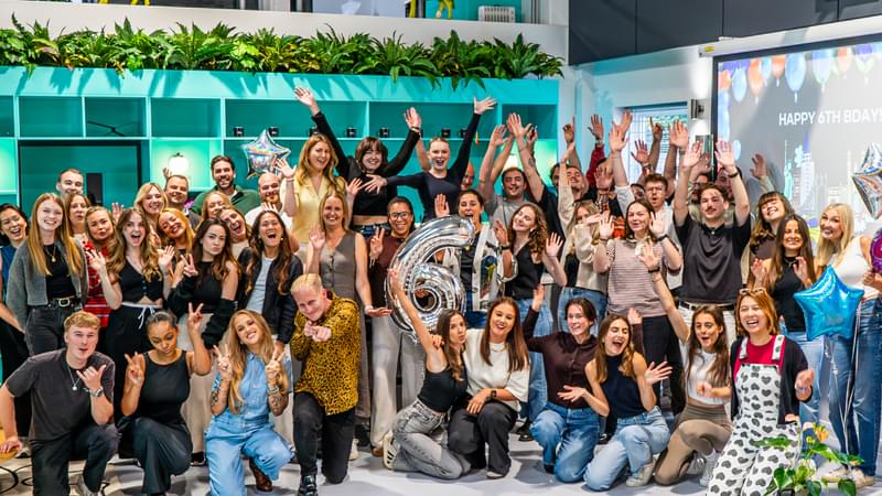 21 Essential Meta Statistics You Need To Know in 2025