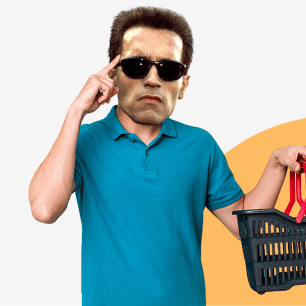 Photoshopped Governator holding a shopping cart