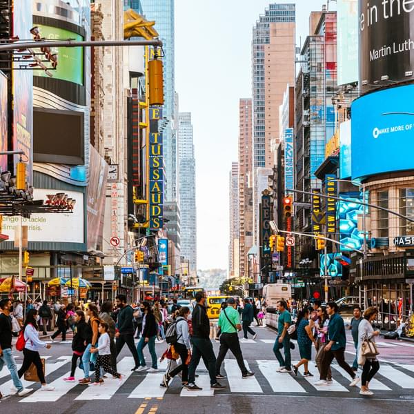 Crowds of people on the streets of New York City, USA