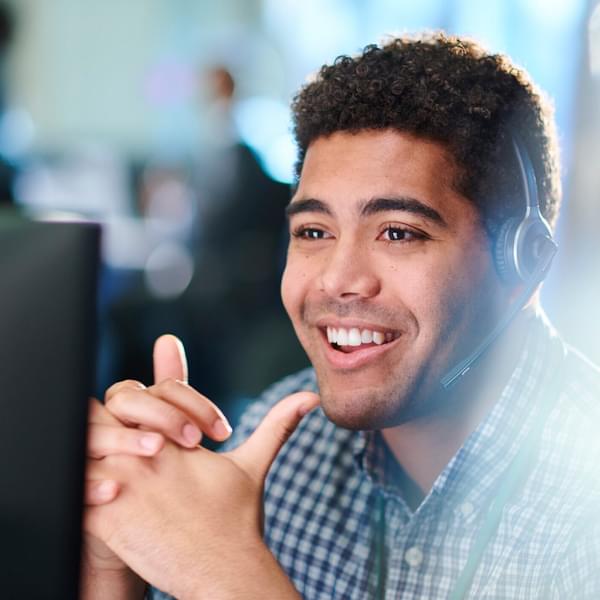 Customer service representative helping an energy customer.