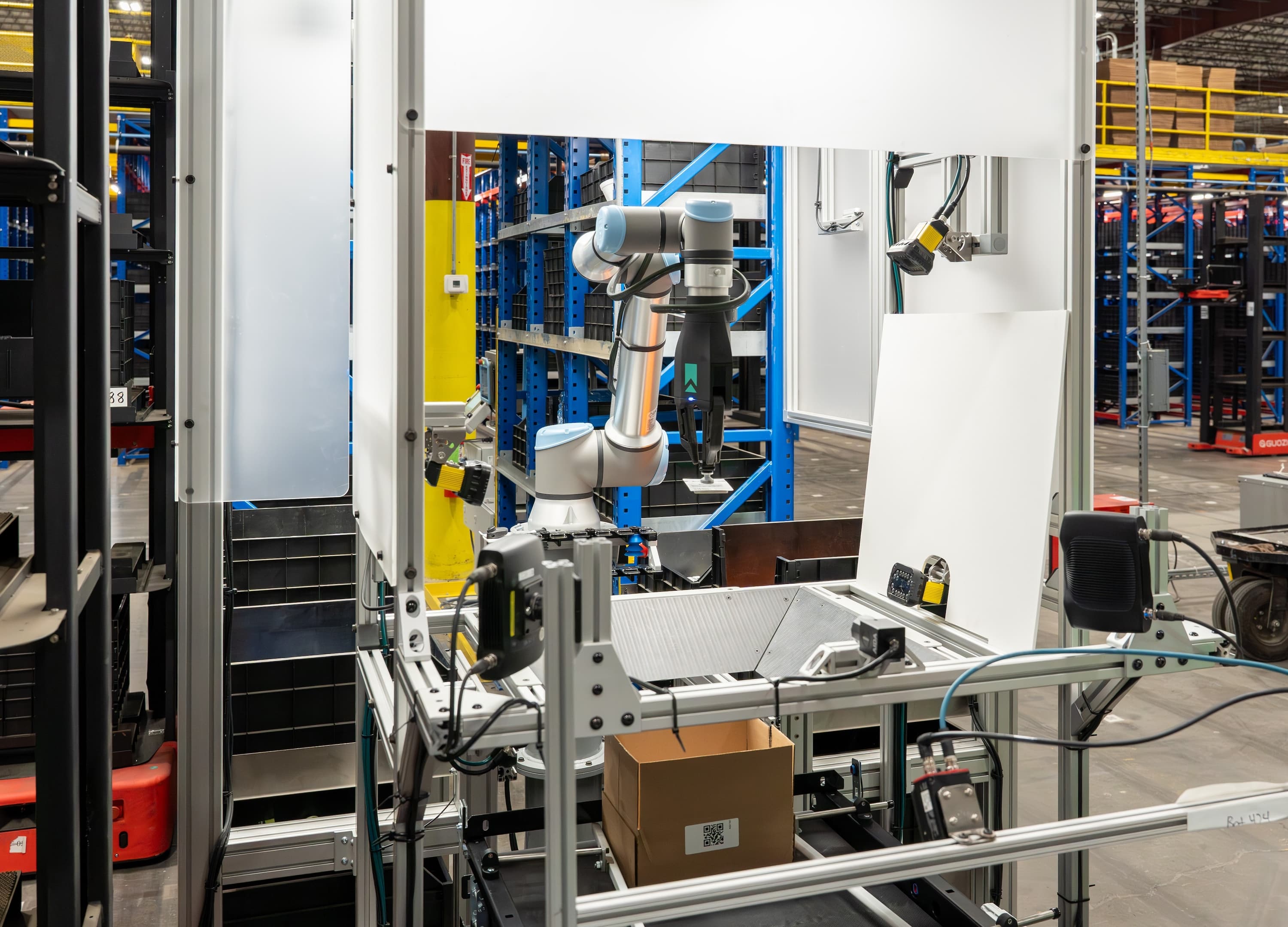 Right Hand Robotics Staples 20231128 3669 cr