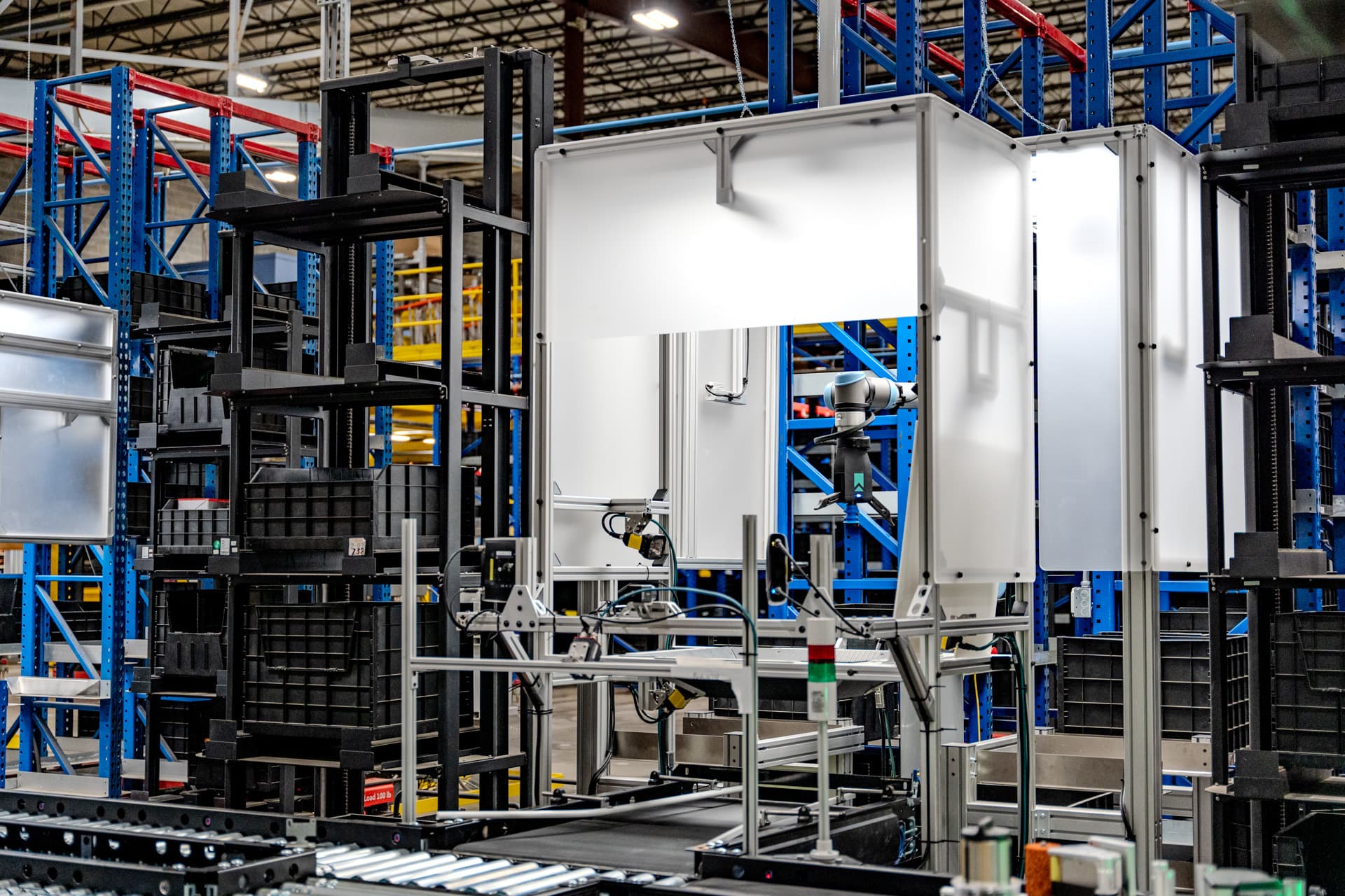 The Latest Article: Righthand robotics signs multi-year agreement with staples® to deploy ai-powered picking robots in fulfillment centers