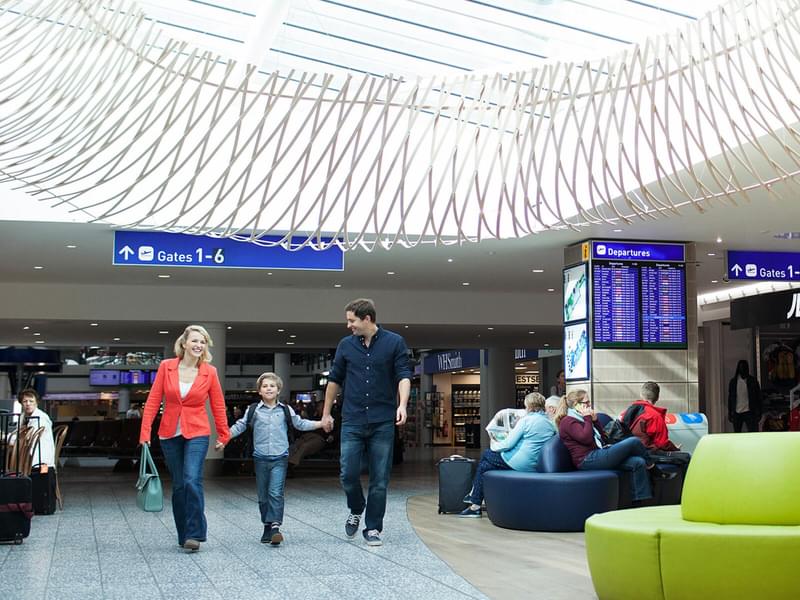 Bristol Airport Lounge 43