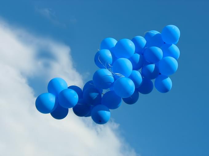Blue balloons - air quality