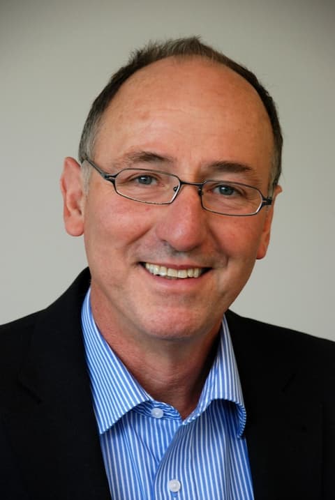 Ein Interview mit Folgen FiBLDirektor Urs Niggli bringt… BioHandel