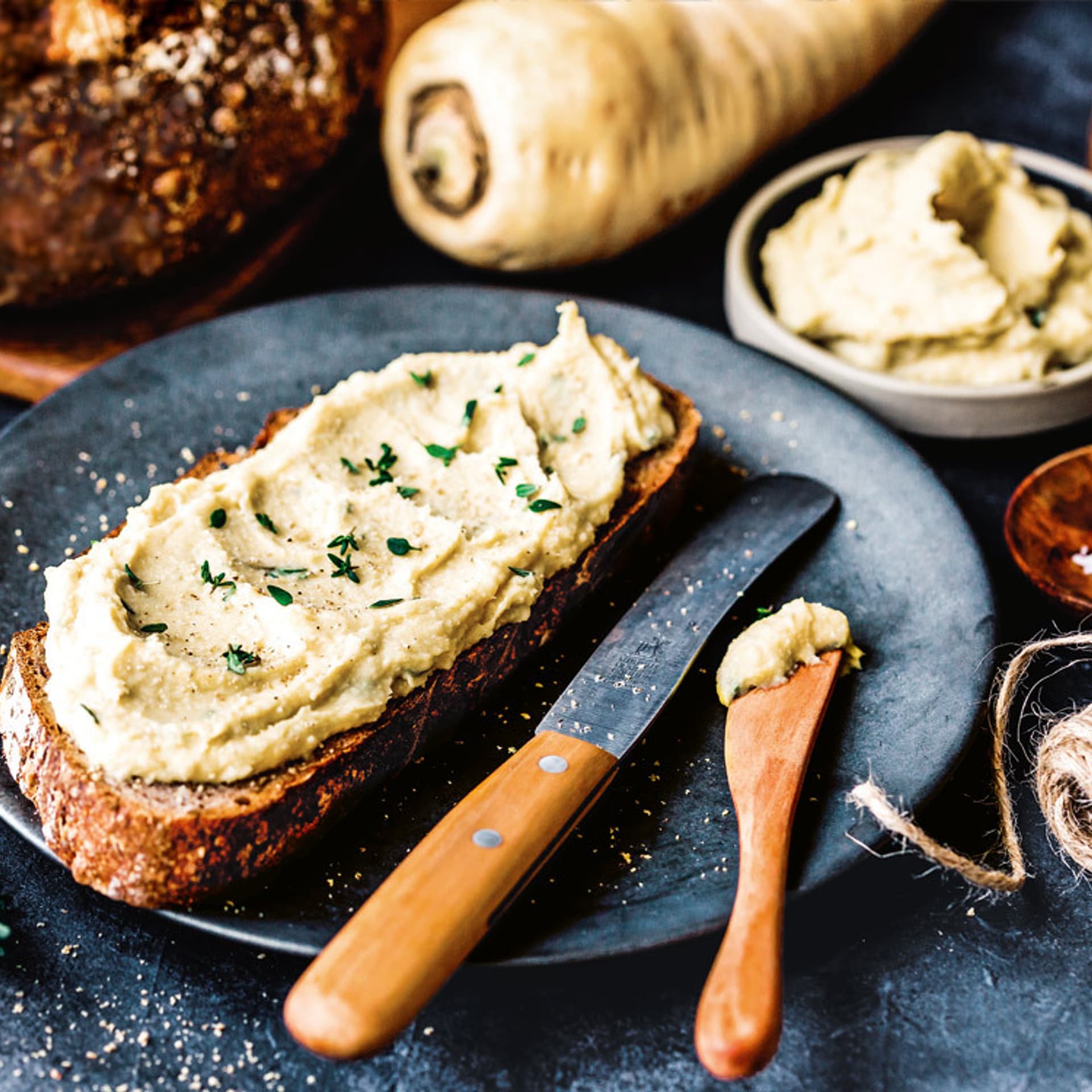 PastinakenCreme mit Thymian Schrot&Korn