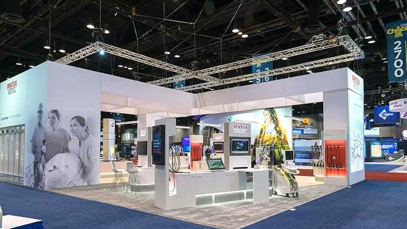 042519 healthcare trade show trends cover