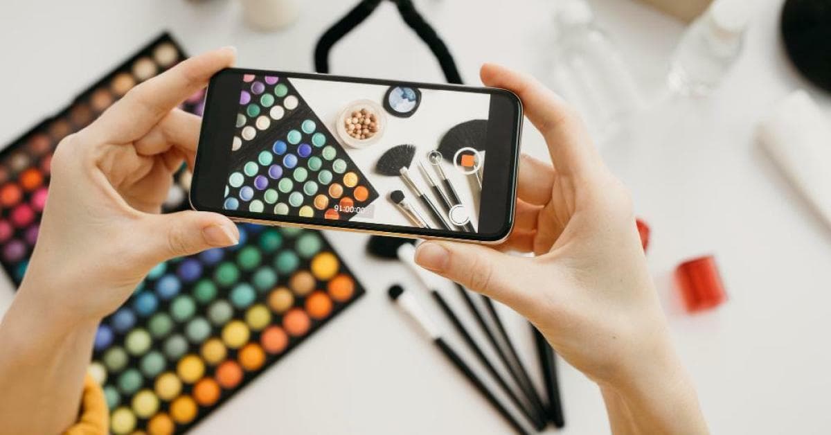 Social Media and Beauty Industry Trends