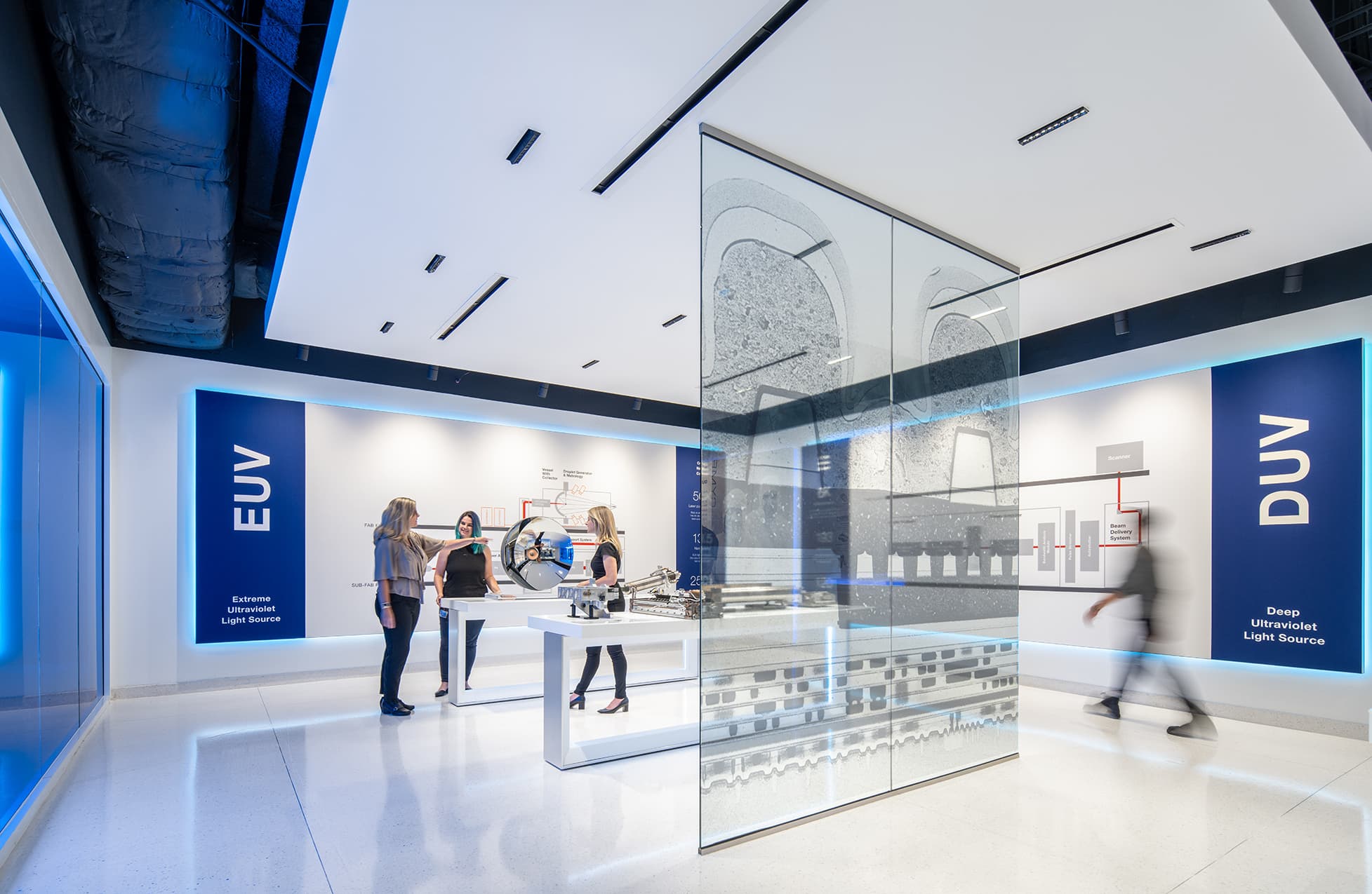 ASML Experience Center Light Lab