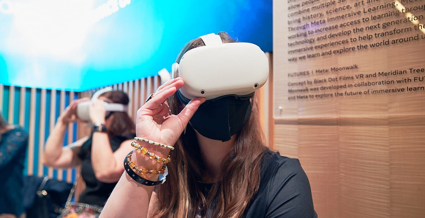 Meta Oculus VR Moonwalk