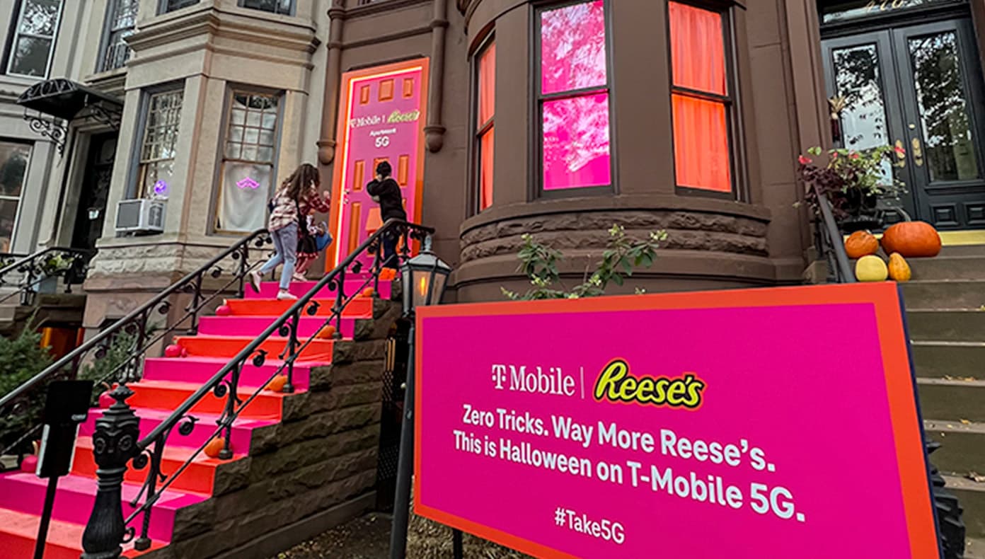T-Mobile & Reese’s Apartment 5G Brownstone