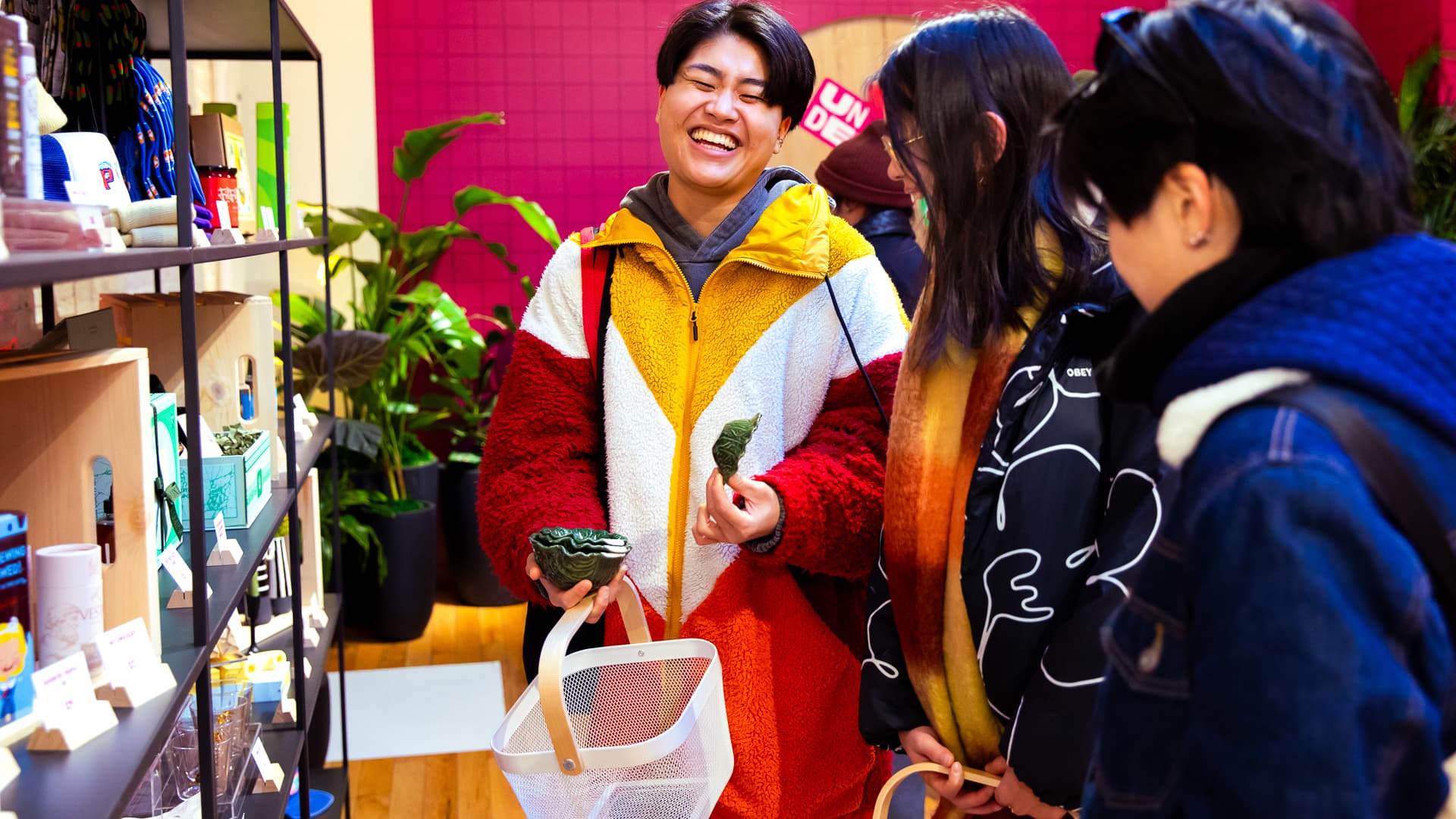 Eater Under Wraps Shopping