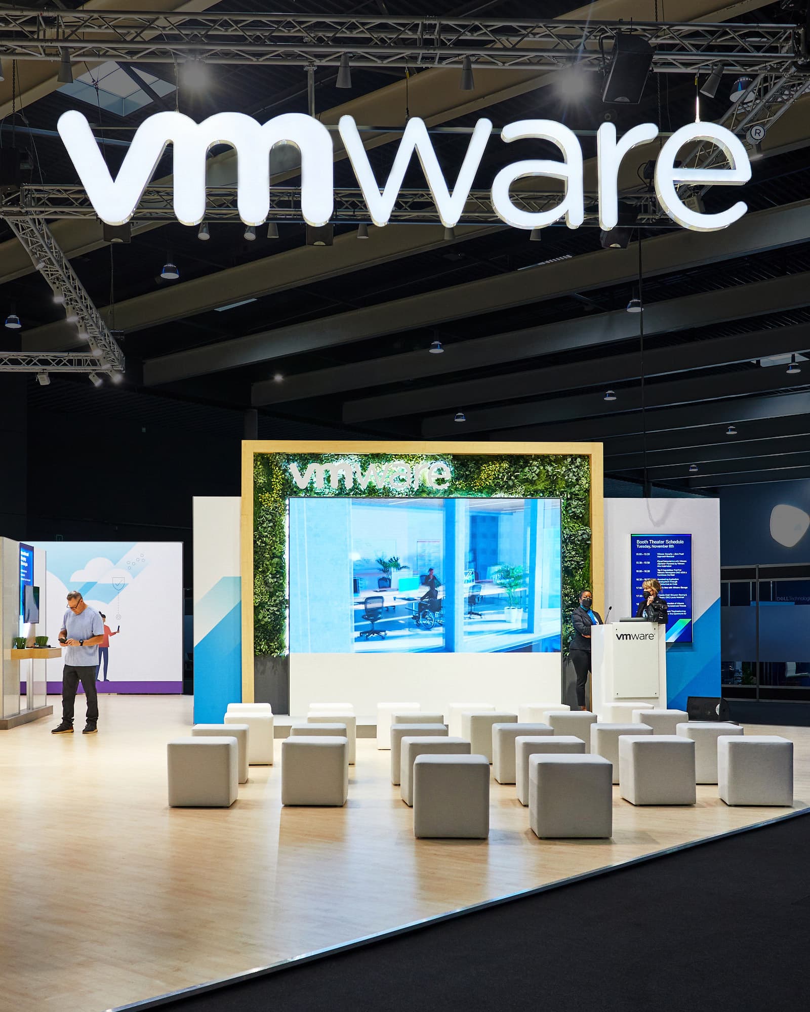 V Mware Landing Page 01