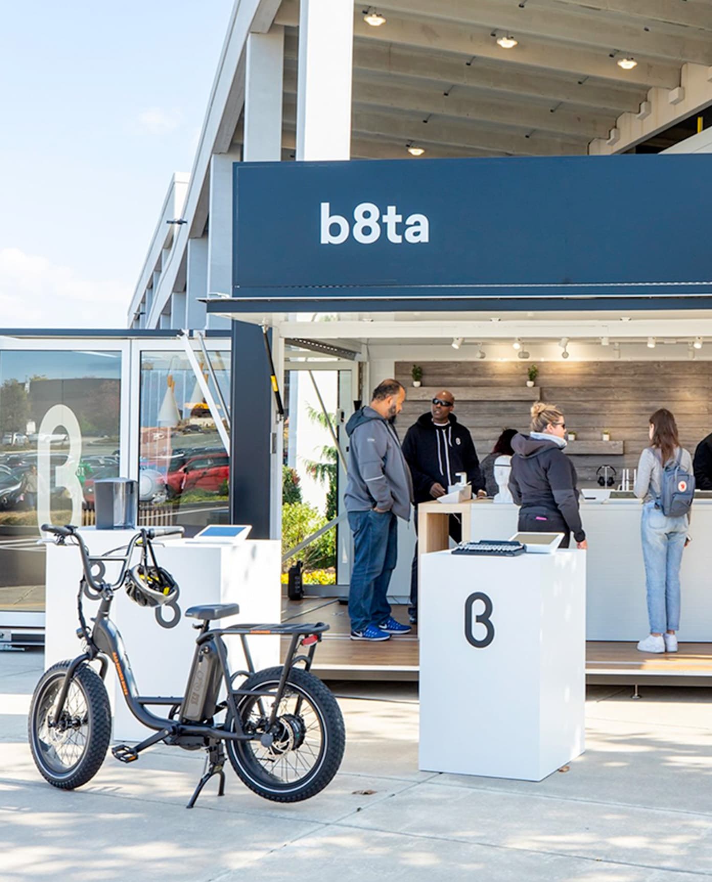 B8ta mobileroadtour experience images1 1 2x