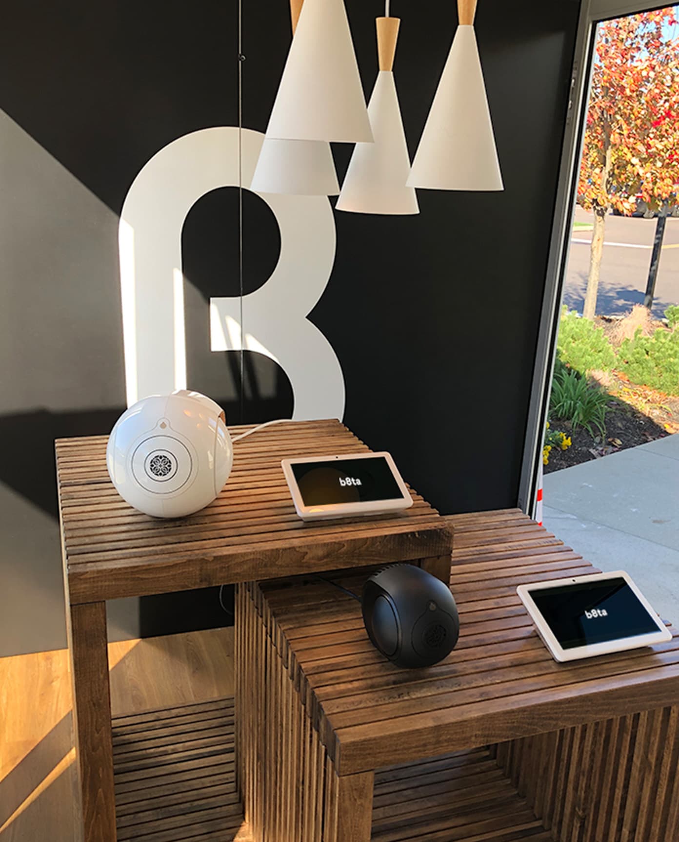 B8ta mobileroadtour experience images20 1 2x