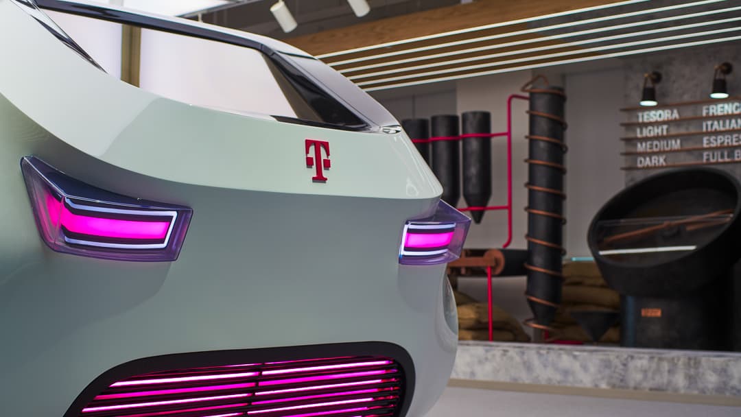 T-Mobile-5G&Me Car