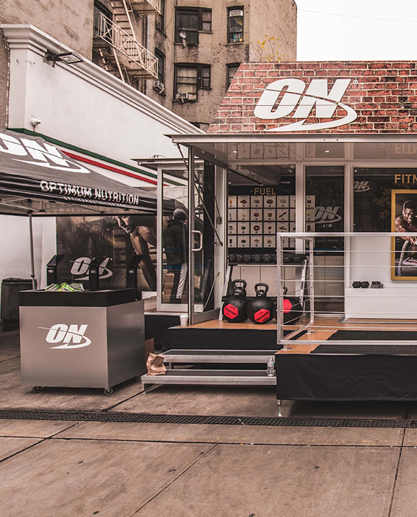 Optimumnutrition mobileroadshow experience image3 1 2x