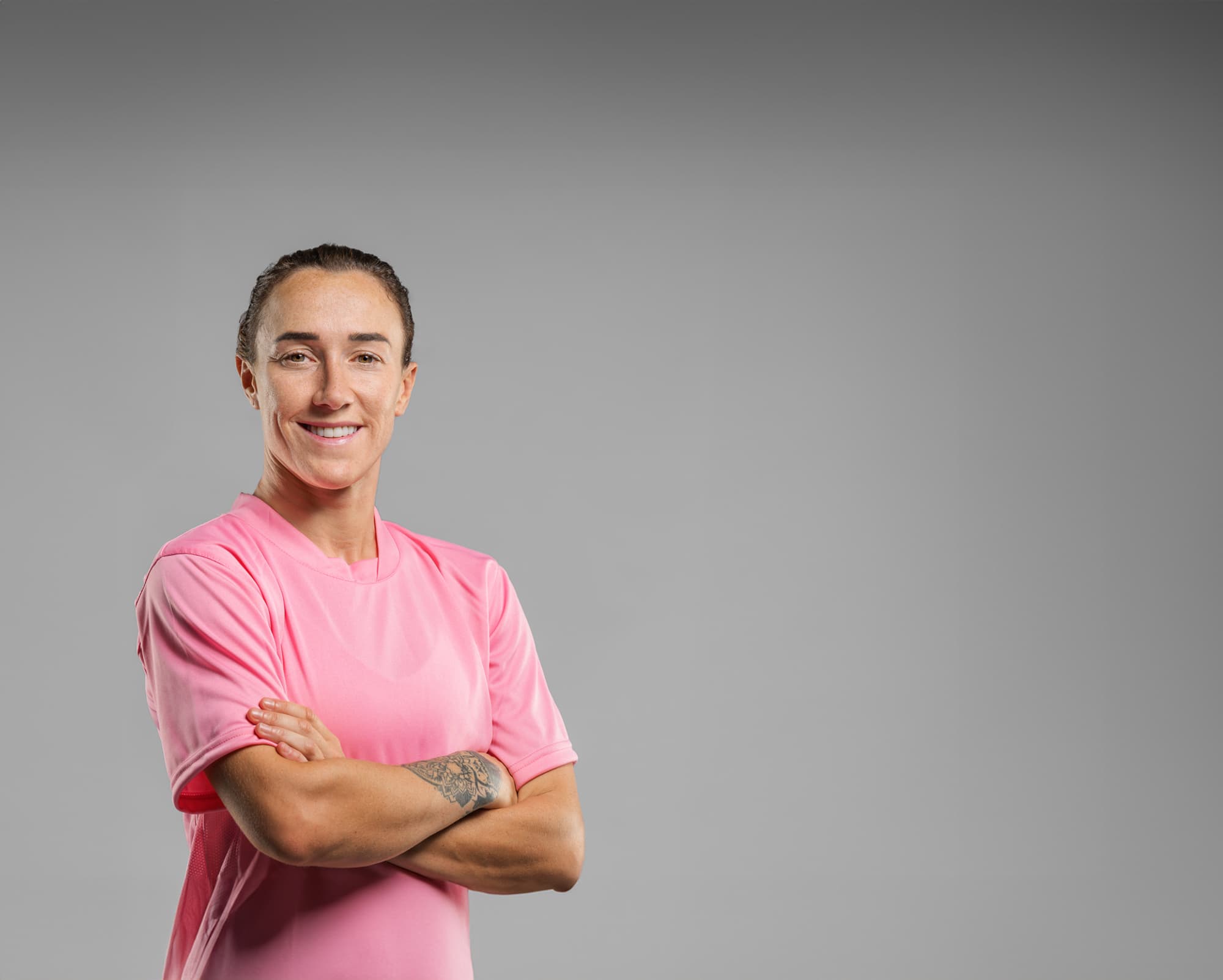 Lucy Bronze HP Hero desktop v5