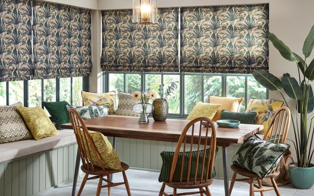 Roman blinds dining