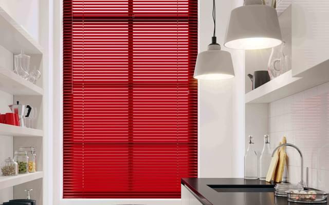 Aluminium Venetian Blind in Red in Kitchen small jpg