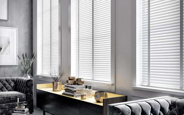 Wood Venetian Pure with Tapes Lounge