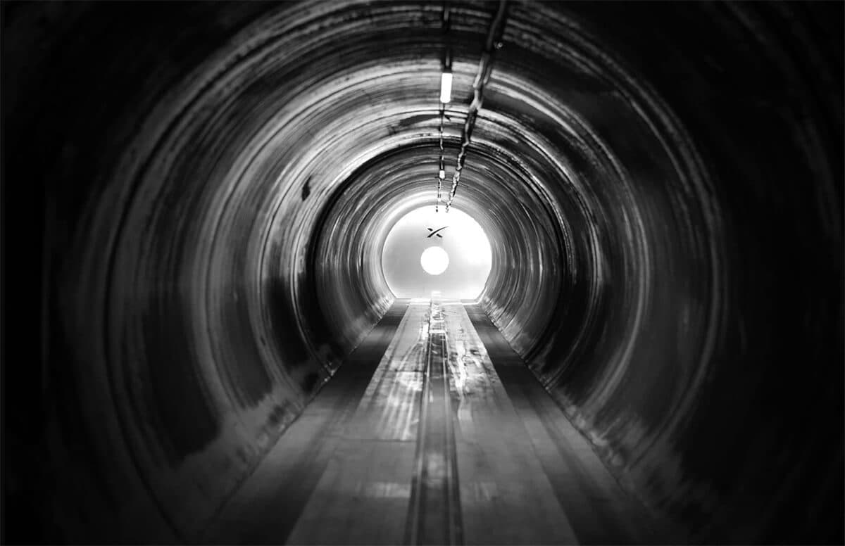 Space X hyperloop tunnel
