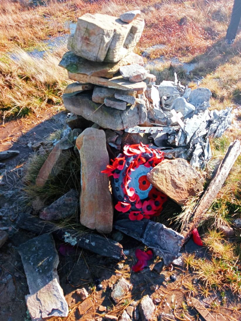 Bomber crash site memorial Fan Bwlch Chwyth