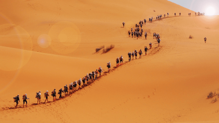 How hard is the marathon des sables>23 pioneers who took the start never imagined that their footprints would mark the start of a legendary event, which today has become unmissable on the schedule for major adventure sport meets?