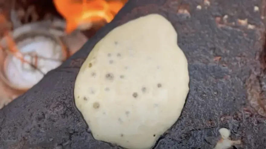 Cooking pancakes in the wild bushcraft
