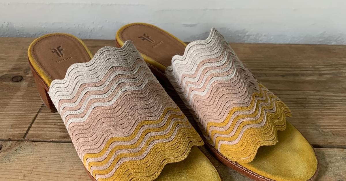 FRYE Cindy Wave Mule (7) | Noihsaf Bazaar