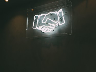 Charles deluvio AT5vu Poi8vc unsplash