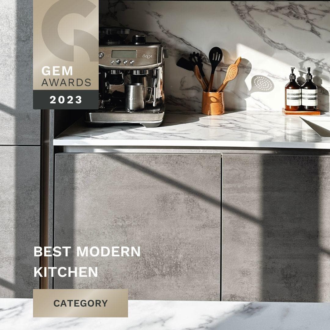 Modern Kitchen with Quartz