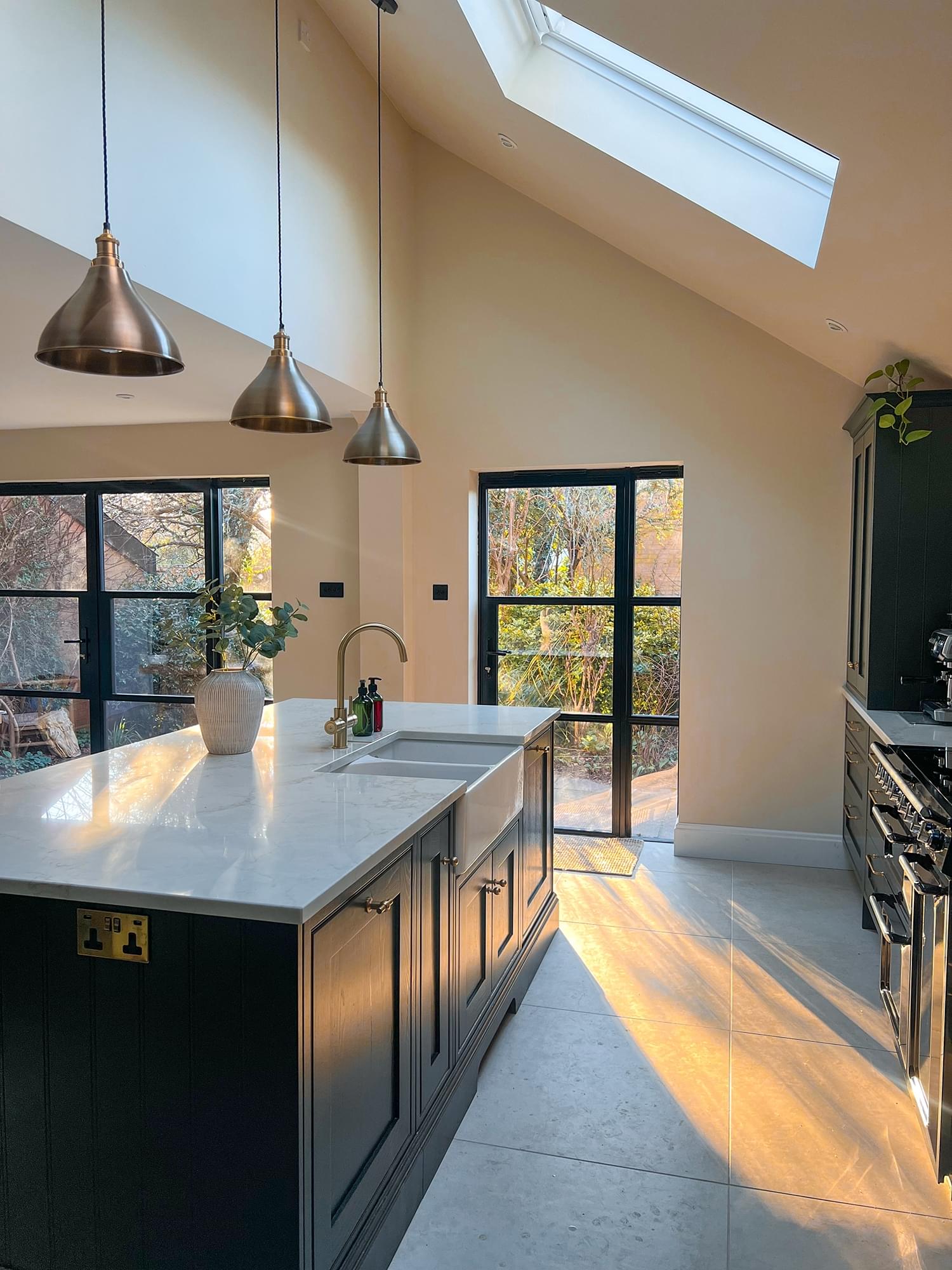 Calacatta Gold Superior Quartz Worktops