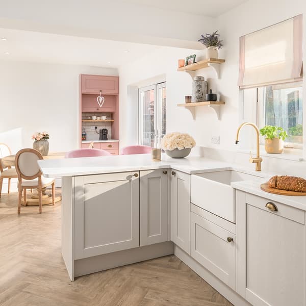 Calacatta Goldlight Victorian Kitchen
