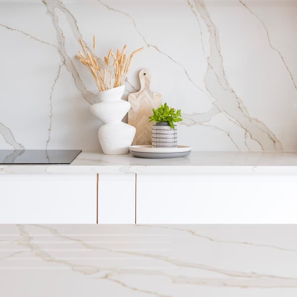 Quartz Island Splashback